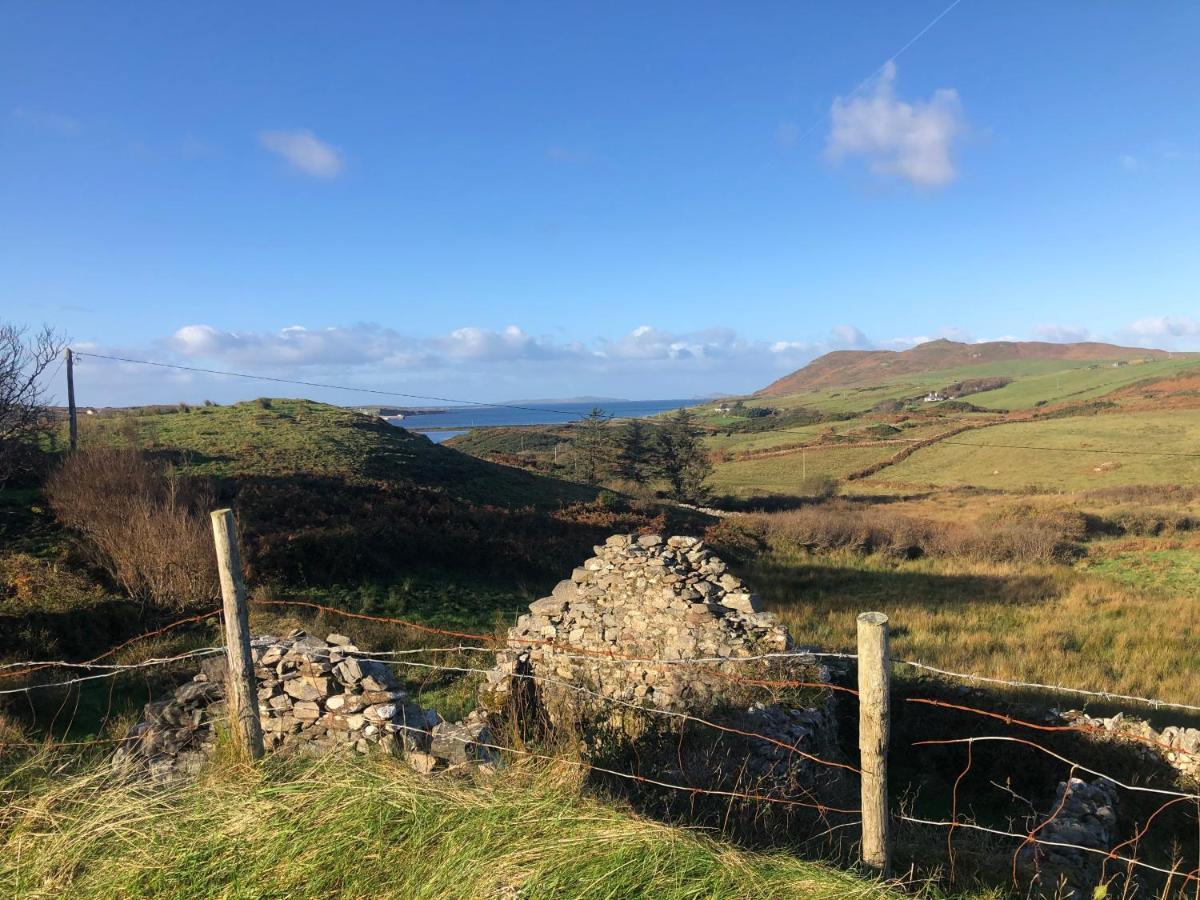 Bruion Connemara Apartment Cleggan Luaran gambar