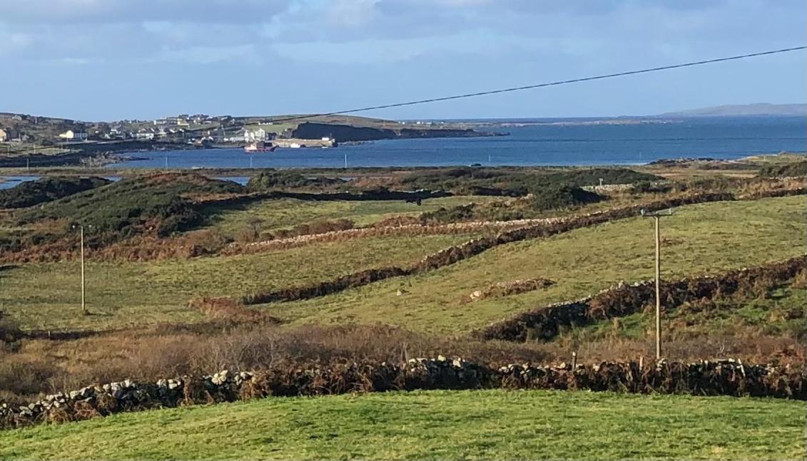 Bruion Connemara Apartment Cleggan Luaran gambar